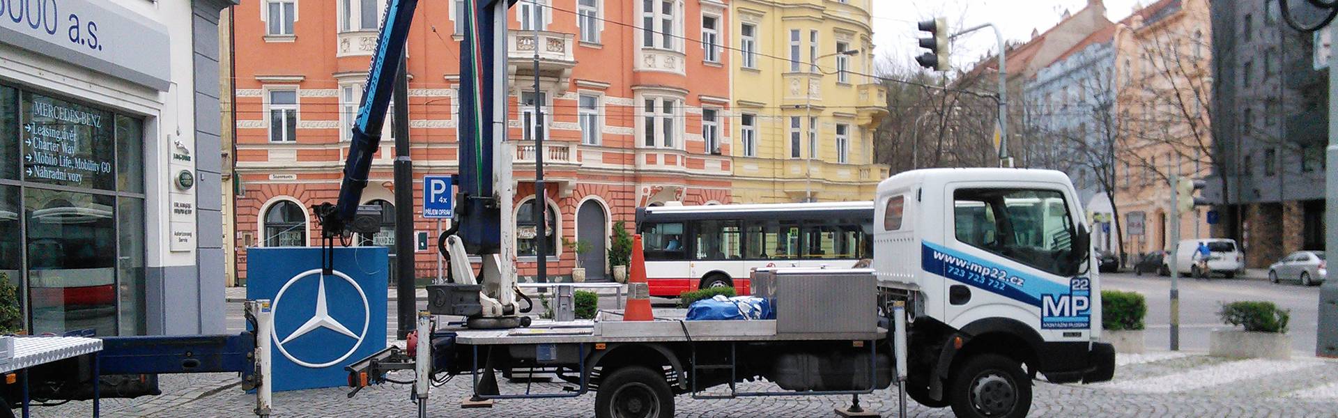 Instalace světelného loga Mercedes